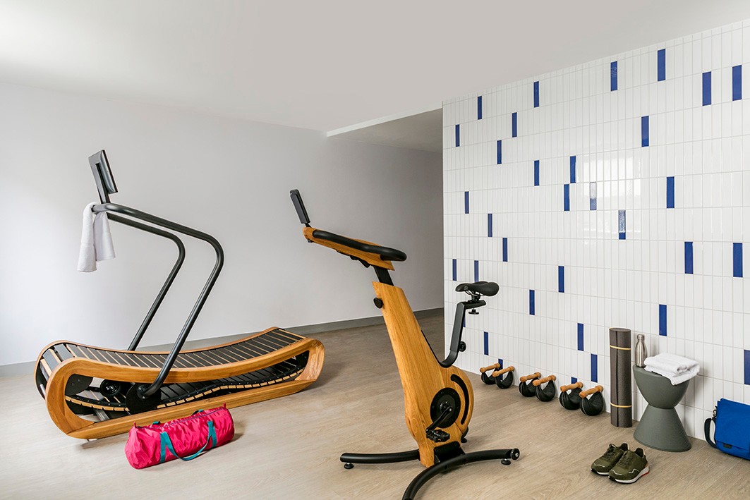 195/Contextes/11-_Toulon/Photos_officielles_Toulon/okko_hotels_toulon_salle_de_sport.jpg